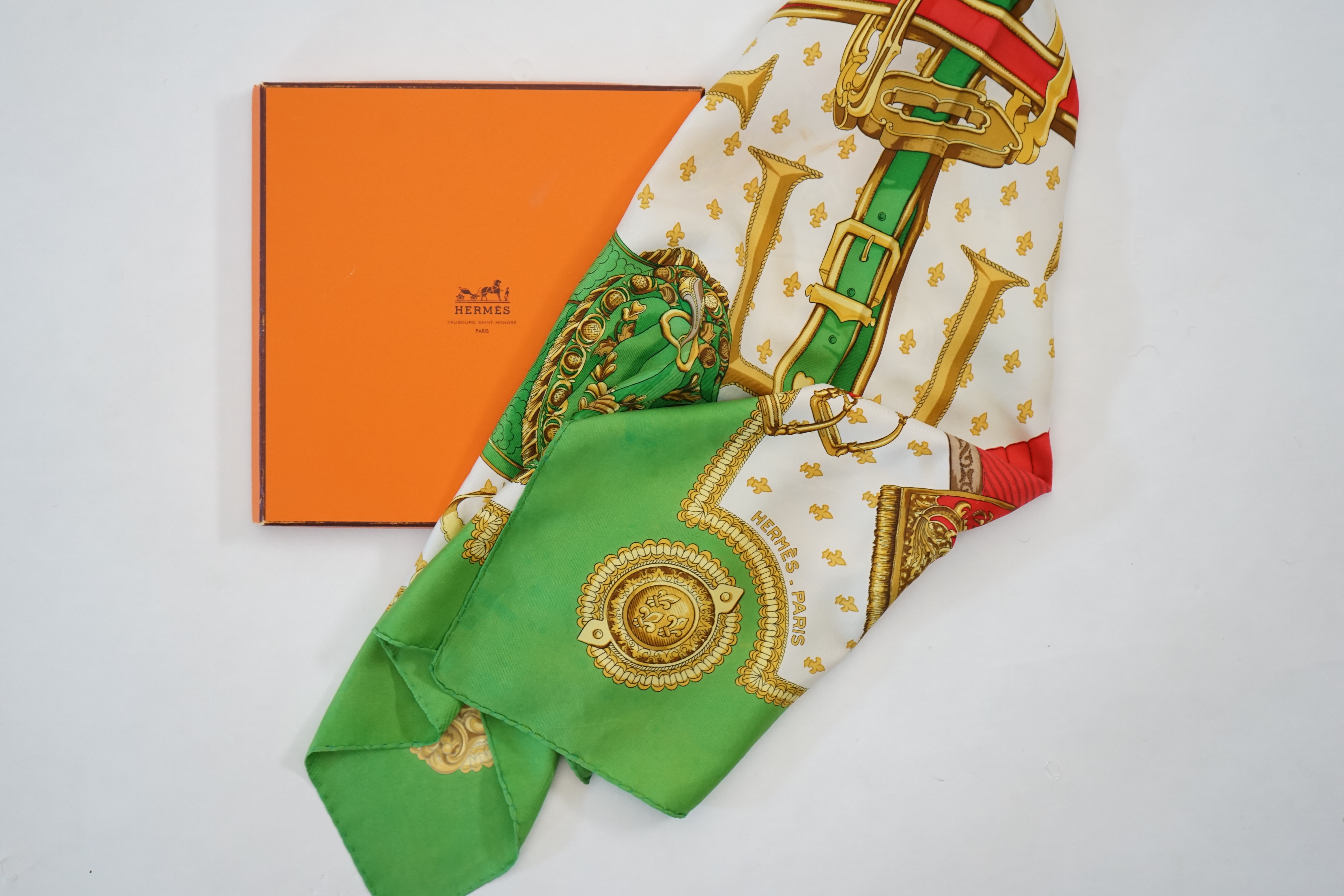 A Hermès silk Scarf 